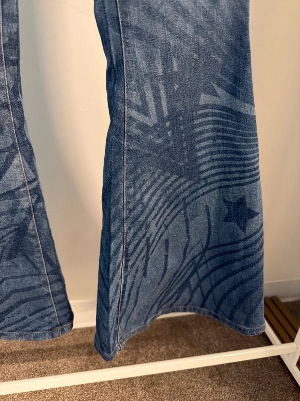 WRANGLER X LAINEY WILSON ROCKSTAR BELL BOTTOMS